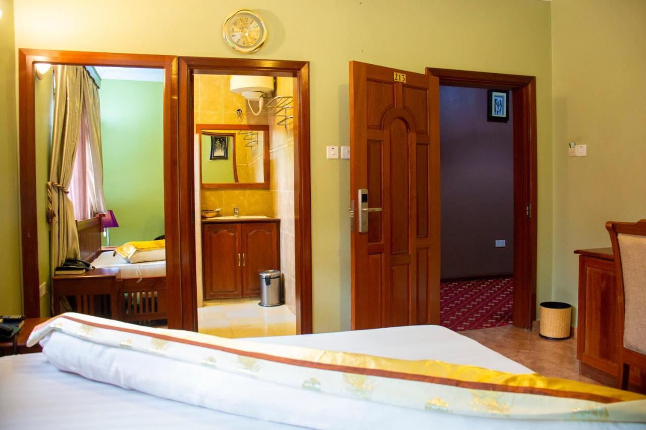 Lush Garden Business Hotel Arusha Exterior photo