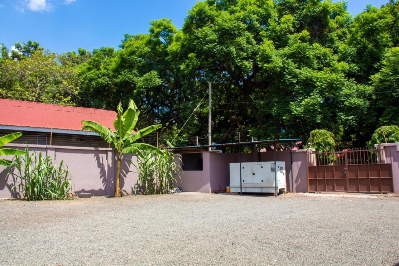 Lush Garden Business Hotel Arusha Exterior photo