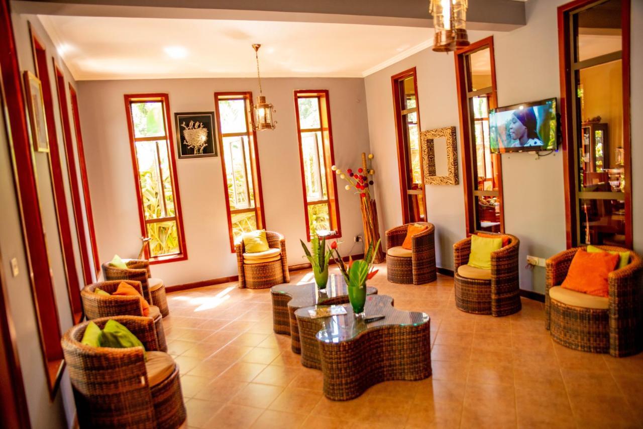 Lush Garden Business Hotel Arusha Exterior photo