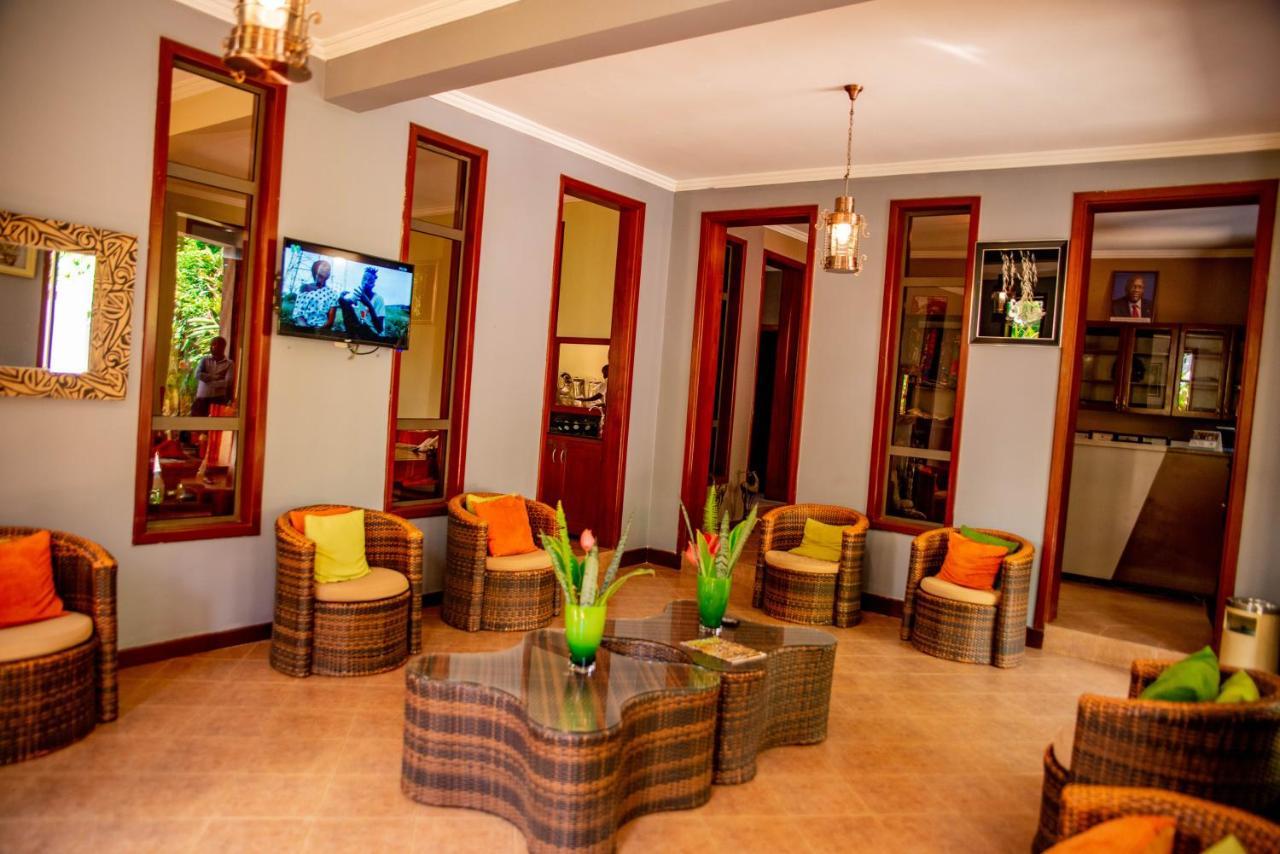 Lush Garden Business Hotel Arusha Exterior photo